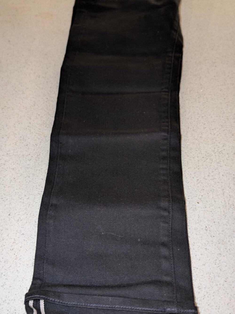 NEW w/Tags-Uniqlo Men's Stretch Selvedge 34x32 Slim Fit Black Denim Jeans